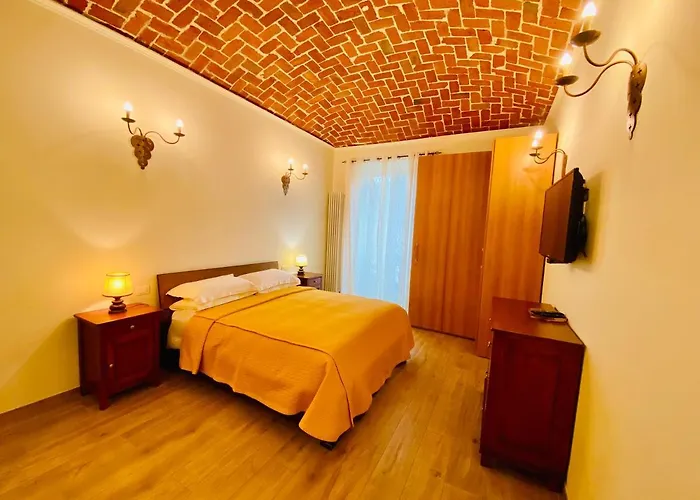 Apartamento Exquisitely Renovated And Centrally Located With Free Parking *