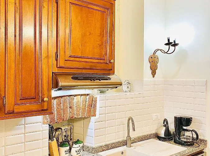 Exquisitely Renovated And Centrally Located With Free Parking * Turín