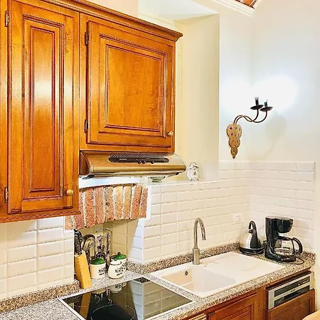 Exquisitely Renovated And Centrally Located With Free Parking * Torino