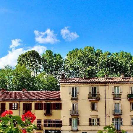 Exquisitely Renovated And Centrally Located With Free Parking Appartamento Torino